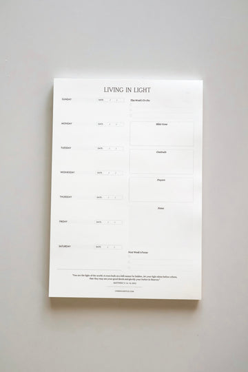 Living in Light Faith-Based Weekly Notepad — To-Dos, Focus, Gratitude, Prayer